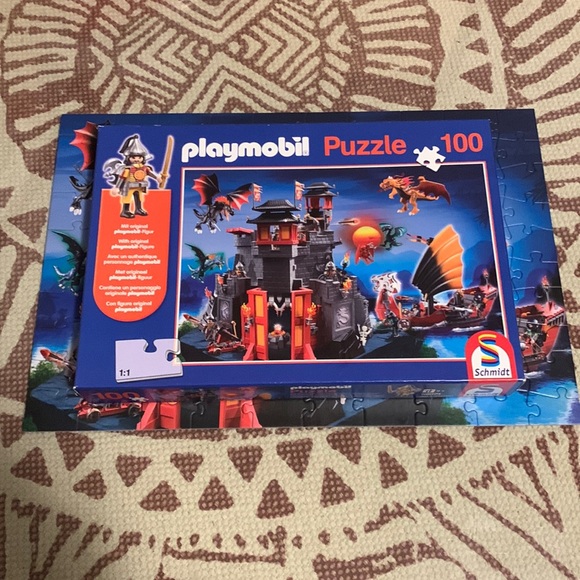 Playmobil Knights Castle 100 pc Jigsaw Puzzle by Schmidt - Picture 2 of 11